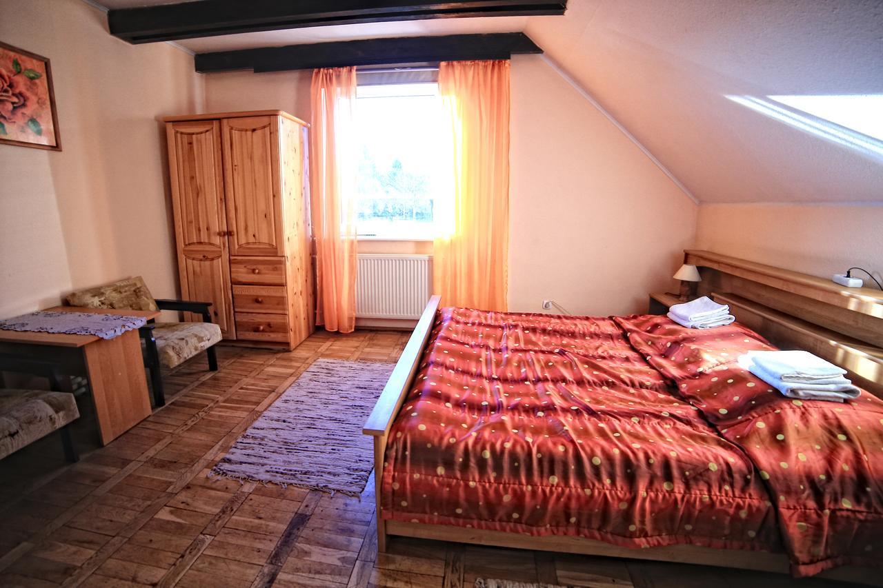Folwark Tumiany Pokoje & Restauracja Habitación foto