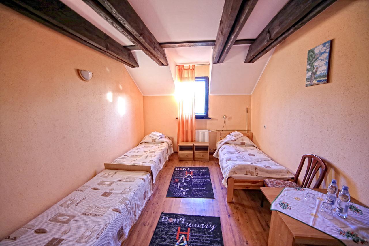 Folwark Tumiany Pokoje & Restauracja Habitación foto